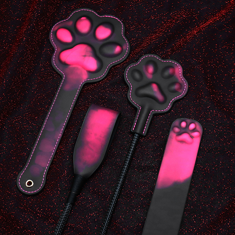 Cat Toys - 体温に反応して色が変わるレザー製スパンキングパドル、3Dキュートな猫の足デザイン、大人向けBDSM玩具、衝撃プレイ玩具、楽しいギフト