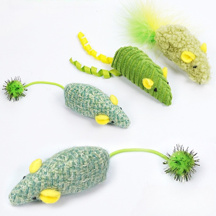 猫のおもちゃ 3個入り ぬいぐるみ 模造ネズミ 噛むと音が鳴 - Catnip Interactive Plush Mouse のレビューと価格