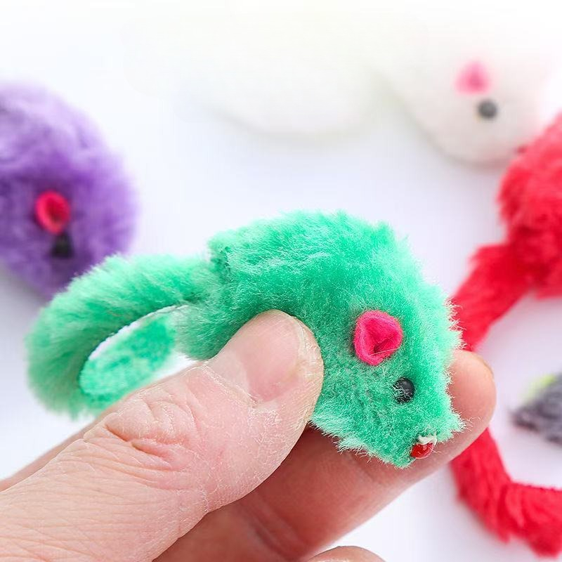 猫用マウス型おもちゃ、鳴き笛入り、キャットニップ入り、フェイ - Catnip Interactive Plush Mouse のレビューと価格